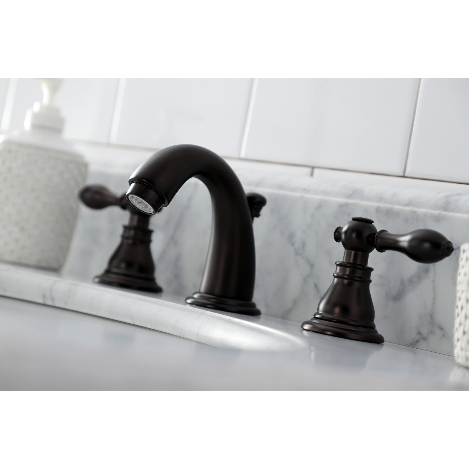 Kingston Tulare KB915ACL - American Classic Two-Handle 3-Hole Deck Mount Widespread Bathroom Faucet with Pop-Up Drain, Oil Rubbed Bronze — thumbnail 3